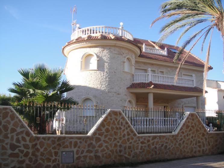 Chalet Muy Cerca De La Playa Con Piscina Privada Dehesa de Campoamor  Экстерьер фото